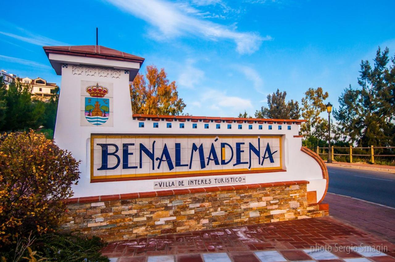 Iris Benalmadena Appartement Buitenkant foto
